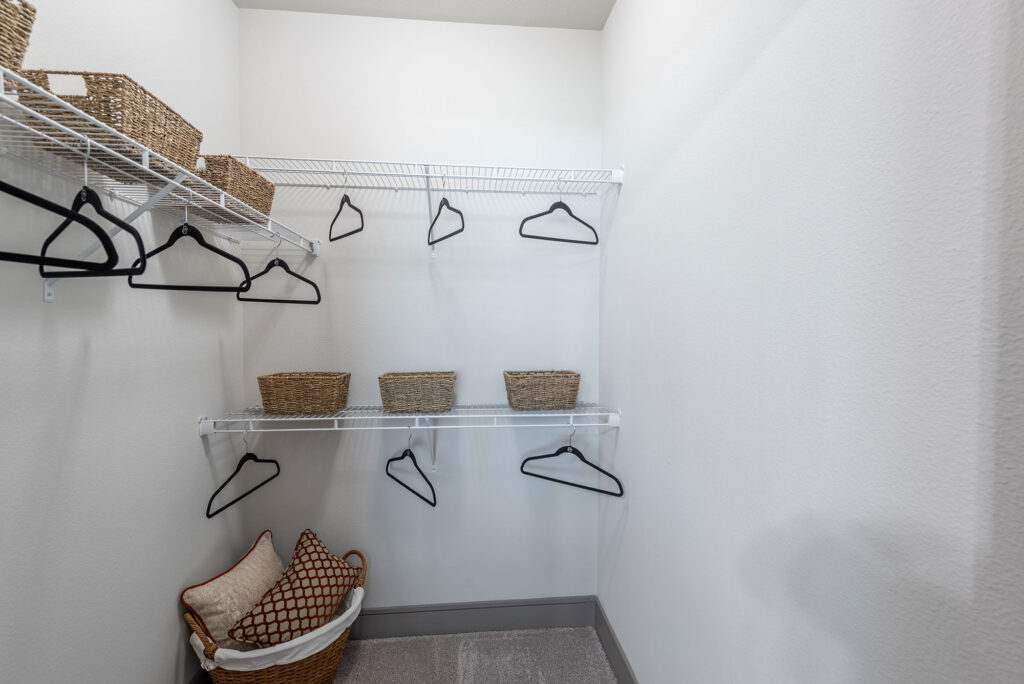 walk in closet